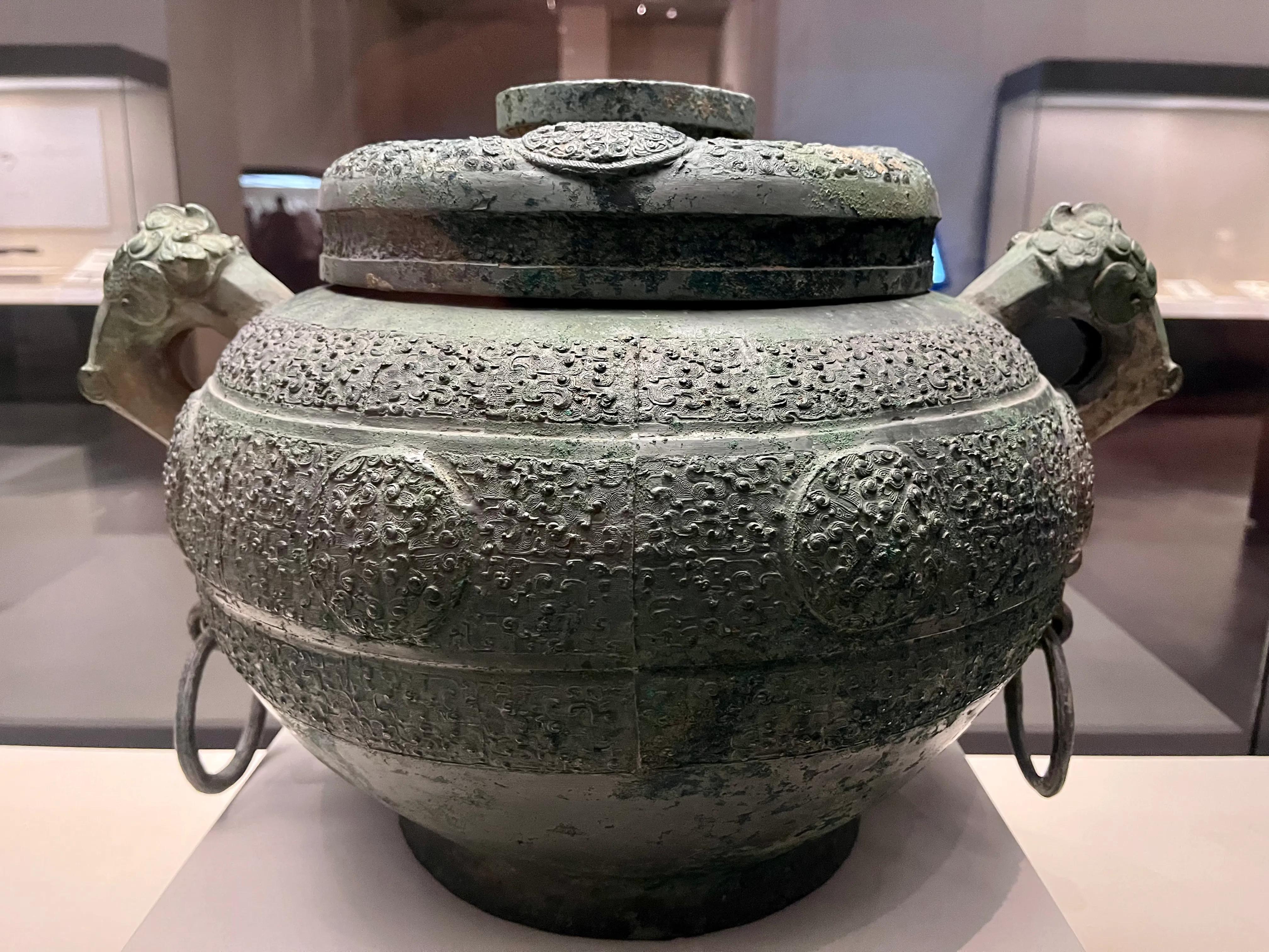 楚王熊悍鼎“返乡” 楚国“父子鼎”世纪重逢
